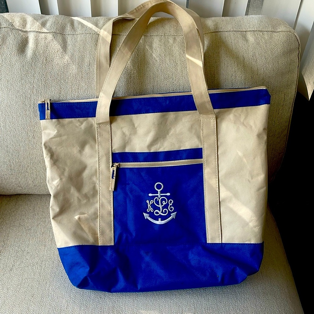 Large Tote Bag. Monogrammed: kLe
